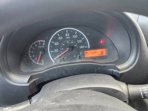 2017 Nissan Versa 1.6 S Plus