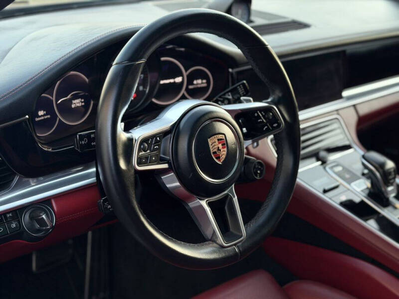 2020 Porsche Panamera 4S