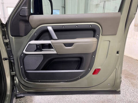 2022 Land Rover Defender 90 X-Dynamic HSE