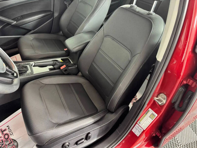 2022 Volkswagen Passat SE