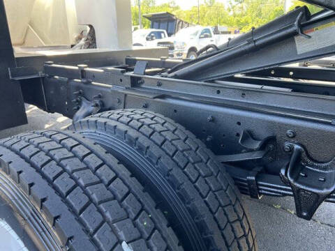 2017 Freightliner M2 106