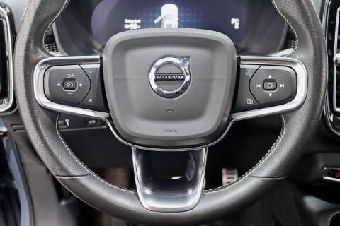 2021 Volvo XC40 Recharge Pure Electric P8