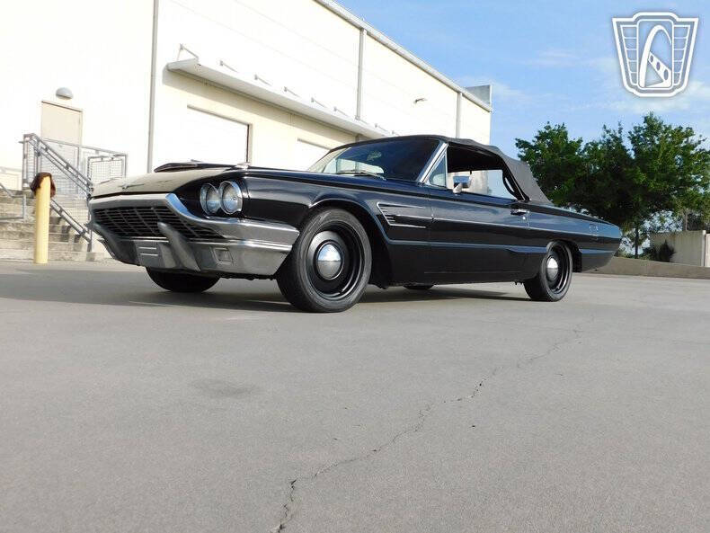 1965 Ford Thunderbird