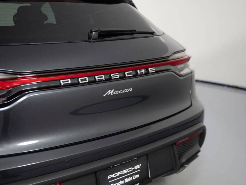 2025 Porsche Macan