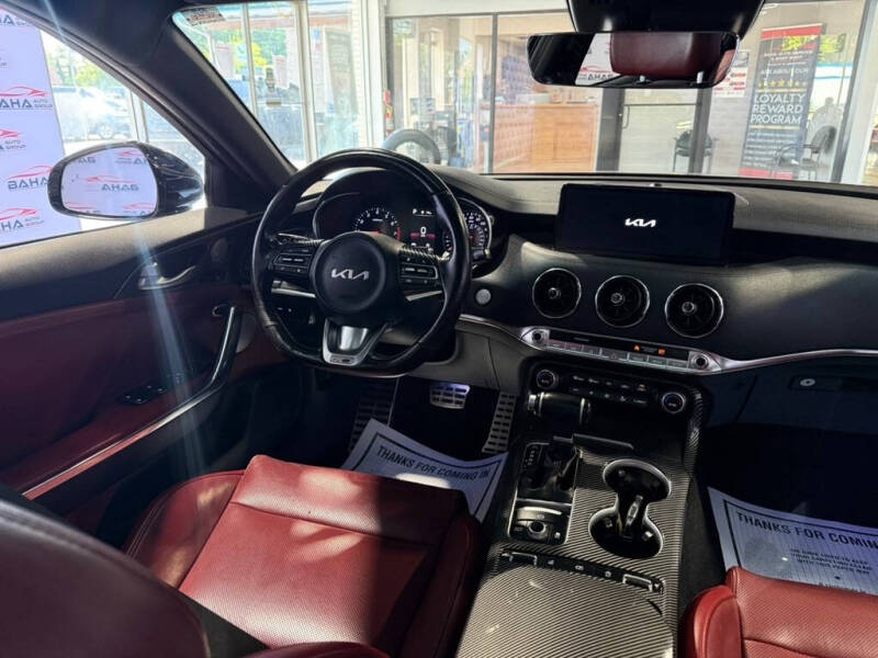 2022 Kia Stinger