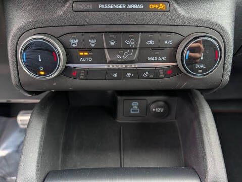 2023 Ford Escape Hybrid ST-Line Select