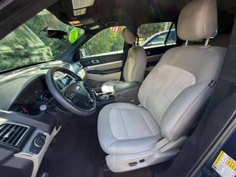 2018 Ford Explorer