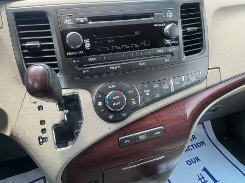 2012 Toyota Sienna