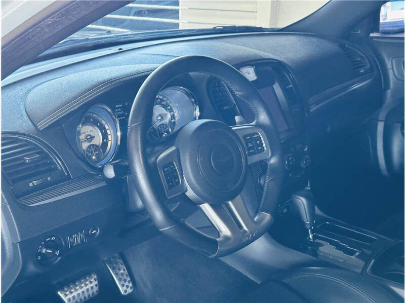 2014 Chrysler 300 SRT8