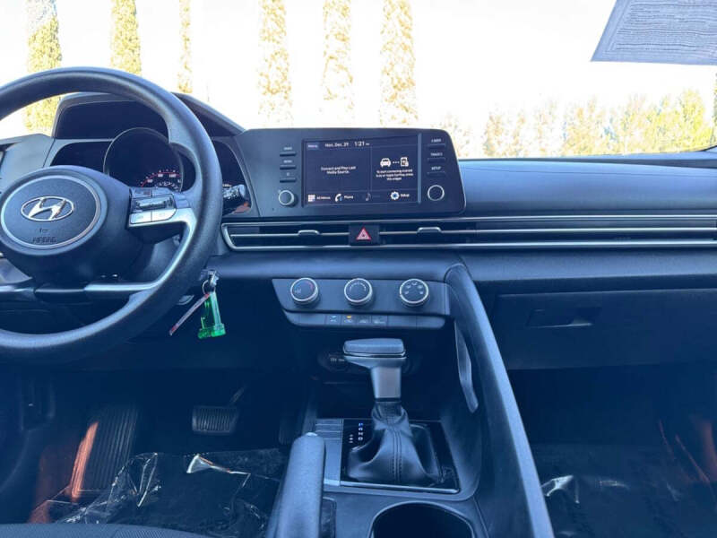 2022 Hyundai Elantra