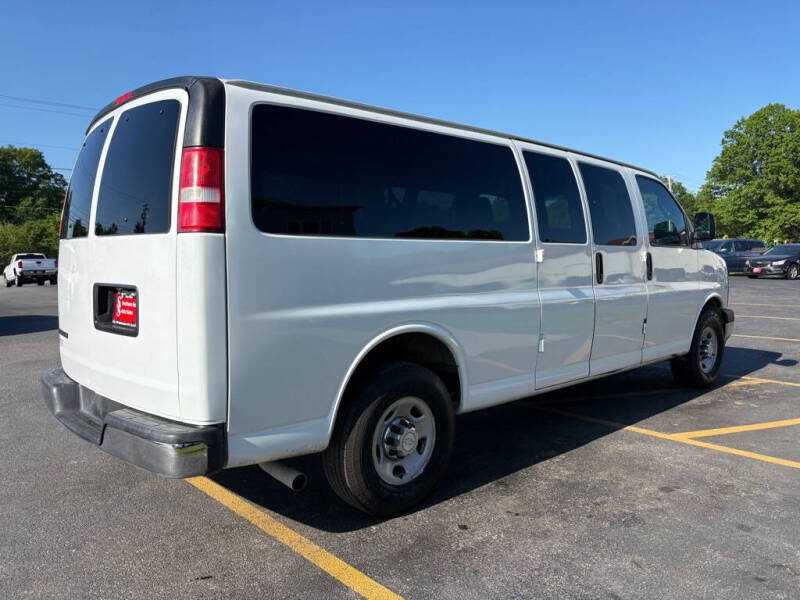 2017 Chevrolet Express LT 3500