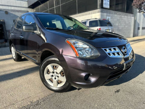 2014 Nissan Rogue Select for sale at Illinois Auto Sales in Paterson NJ
