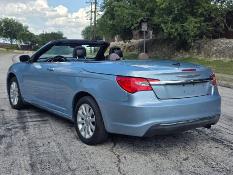 2012 Chrysler 200 Touring