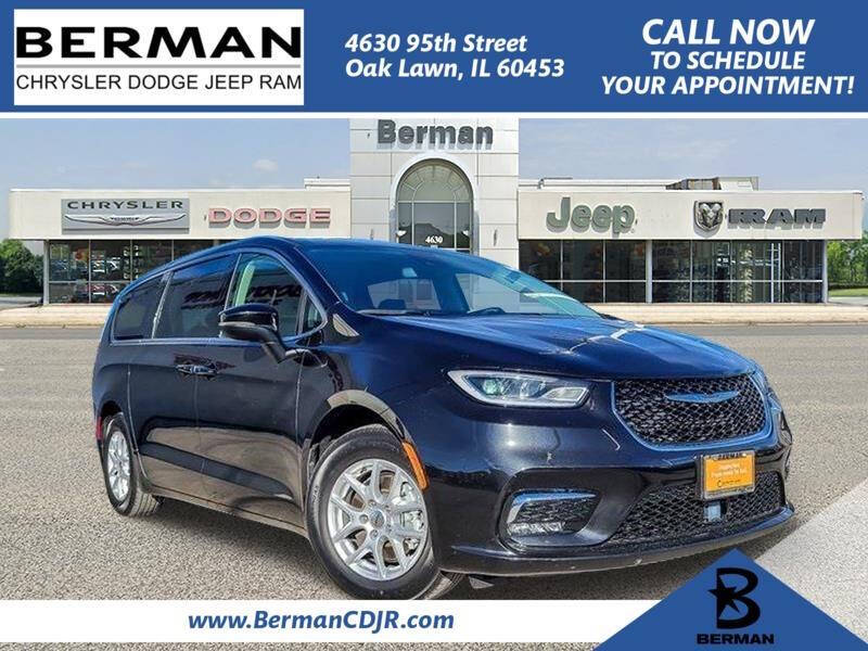 2023 Chrysler Pacifica for sale at Berman Chrysler Dodge Jeep Ram in Oak Lawn IL