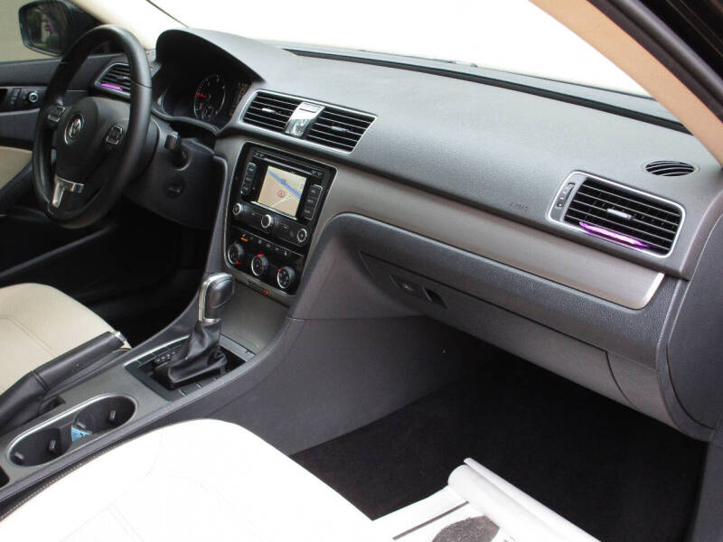 2015 Volkswagen Passat 2.0L TDI SE