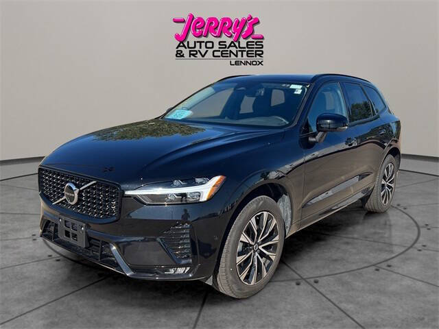 2025 Volvo XC60 B5 Plus Dark Theme