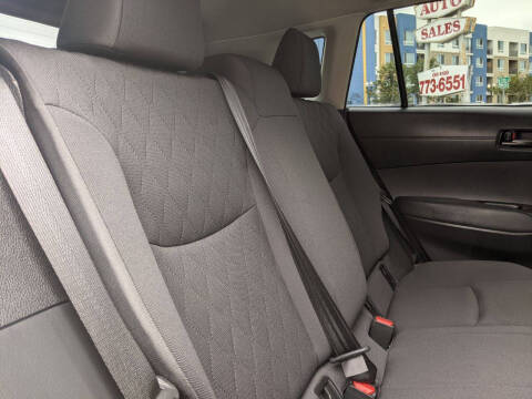 2025 Toyota Corolla Cross LE