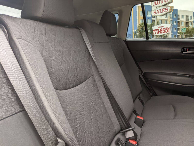 2025 Toyota Corolla Cross LE