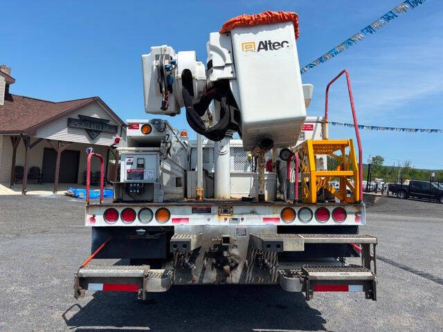 2017 Freightliner M2 106