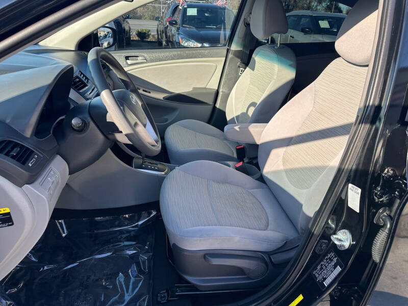 2017 Hyundai Accent Value Edition