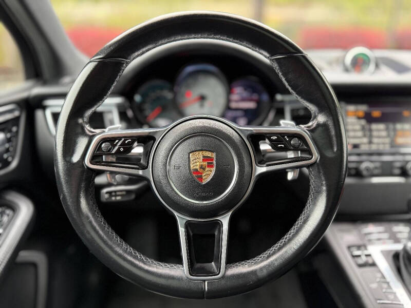 2015 Porsche Macan S