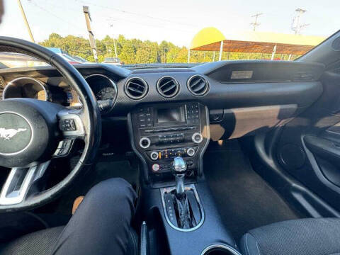 2016 Ford Mustang V6