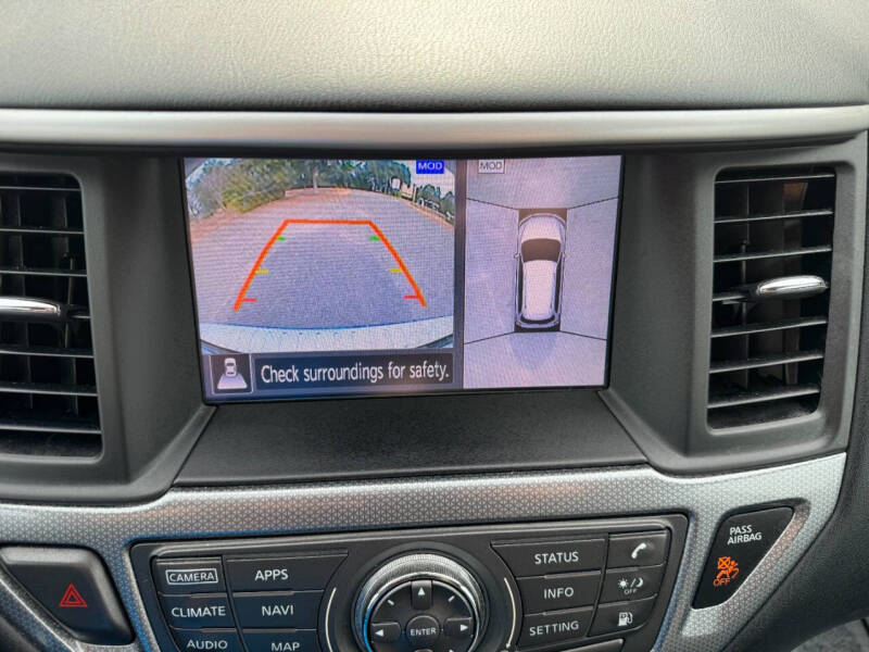 2018 Nissan Pathfinder SL