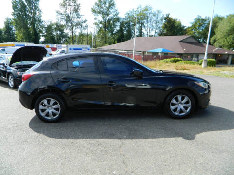 2015 Mazda MAZDA3 i Sport