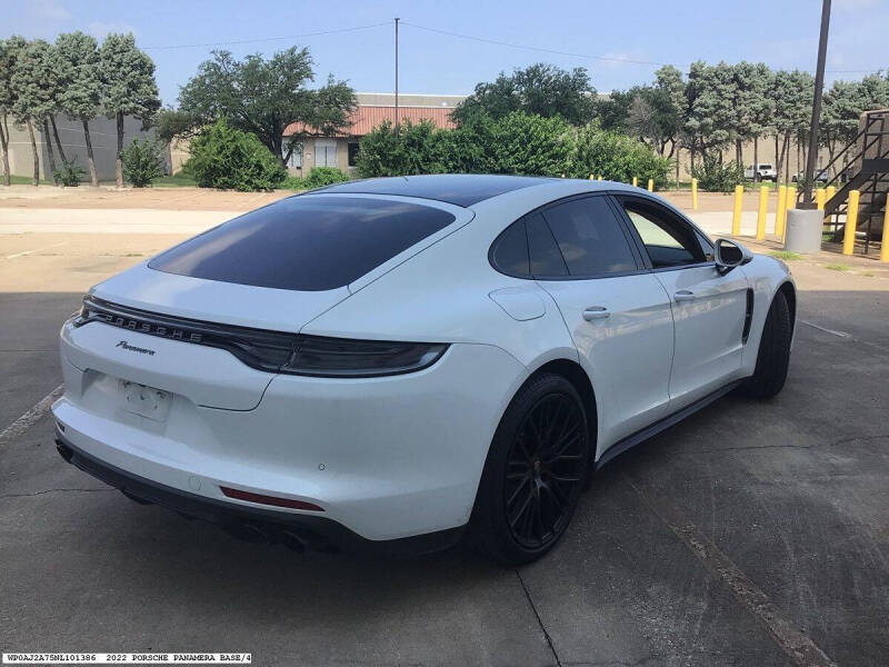 2022 Porsche Panamera