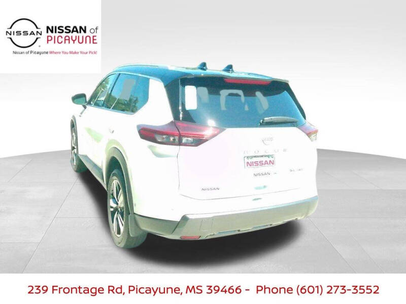 2025 Nissan Rogue SL