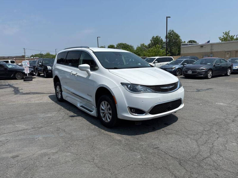 2018 Chrysler Pacifica Touring L Plus