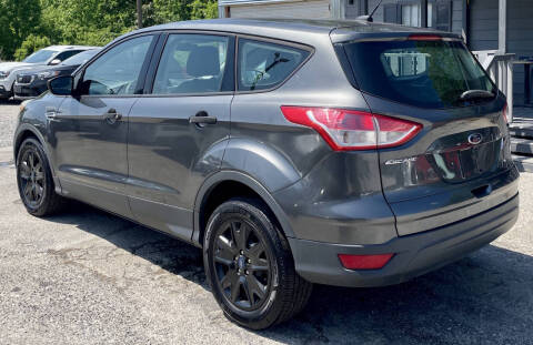 2016 Ford Escape S