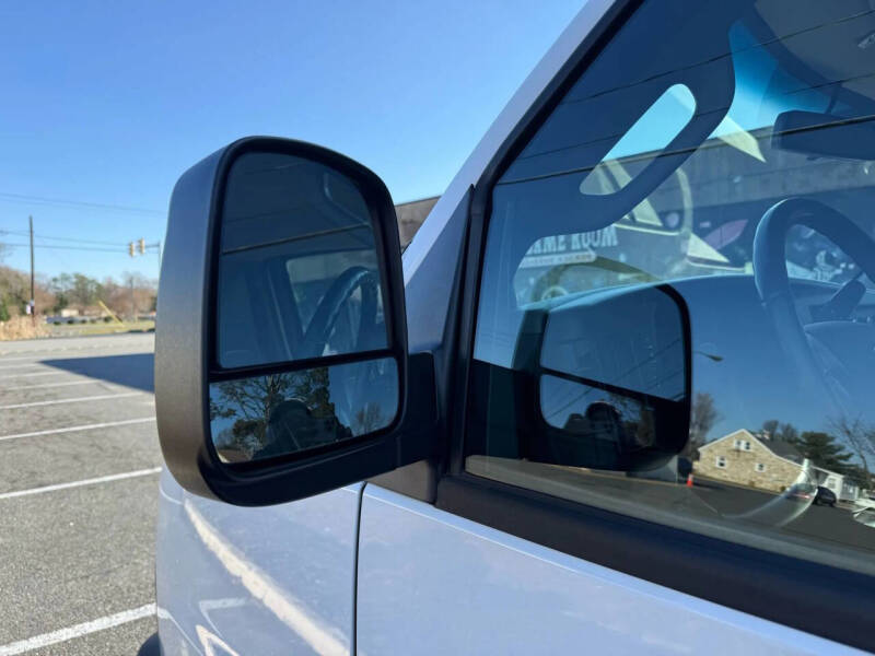 2022 GMC Savana 2500