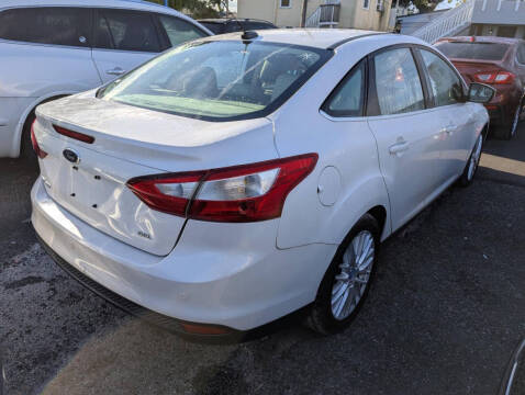 2012 Ford Focus SEL