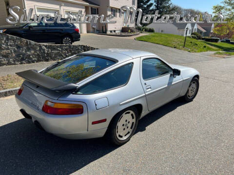 1987 Porsche 928 S4