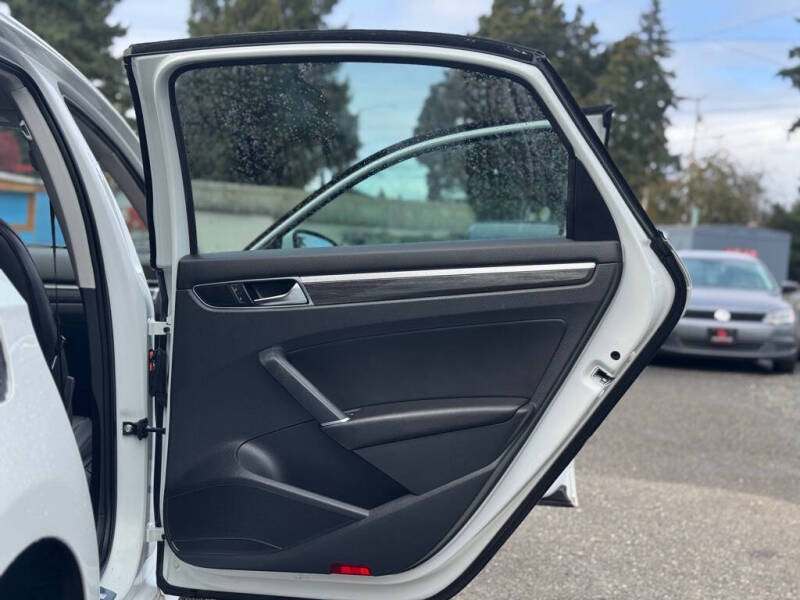 2016 Volkswagen Passat