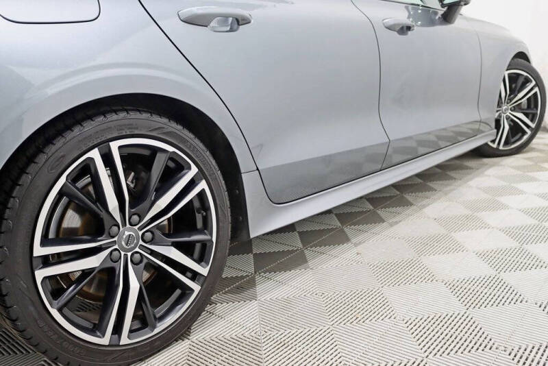 2019 Volvo S60 T6 R-Design