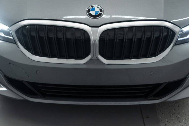 2025 BMW 3 Series 330i xDrive