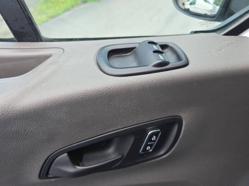 2024 Ford Transit 250