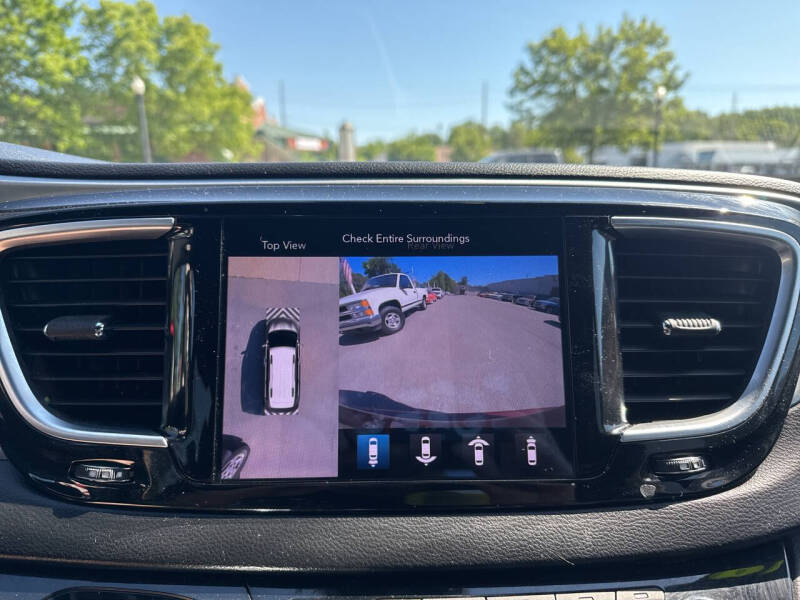 2019 Chrysler Pacifica Touring L Plus