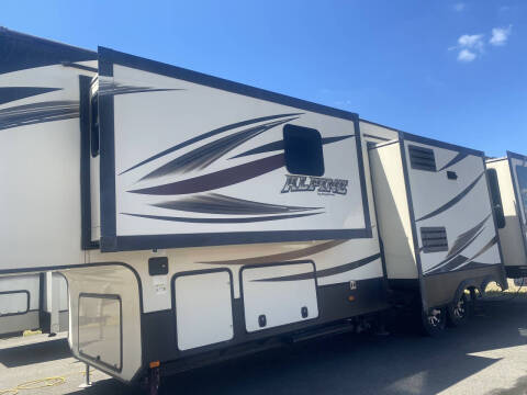 2016 Keystone RV Alpine 3535RE