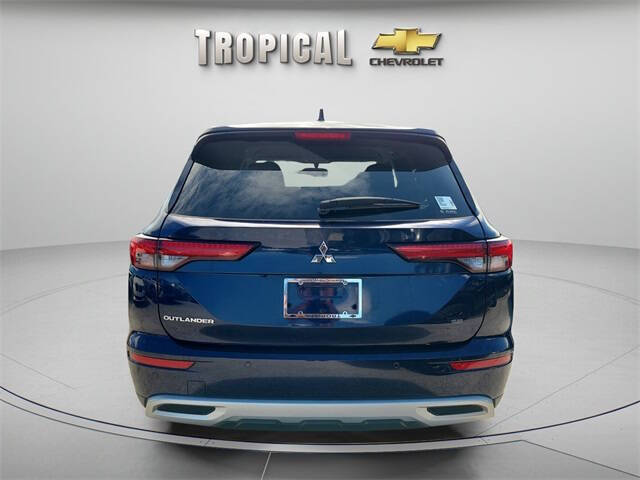 2024 Mitsubishi Outlander SE
