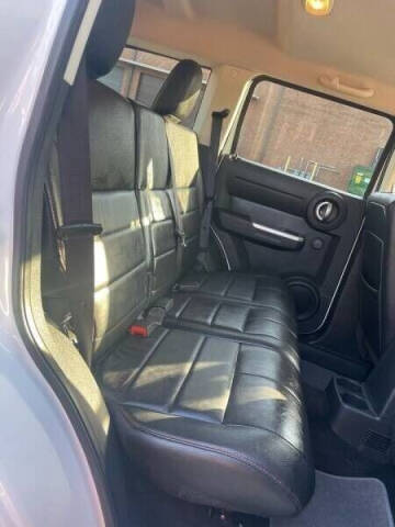 2011 Dodge Nitro Shock