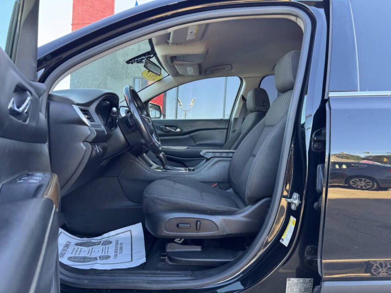 2017 GMC Acadia SLE-2