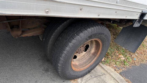 2002 Ford E-Series E-350 SD