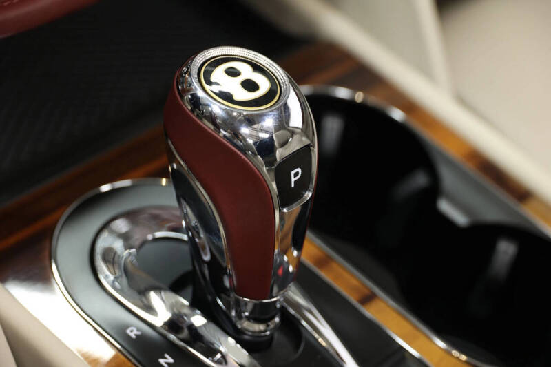 2020 Bentley Bentayga Hybrid