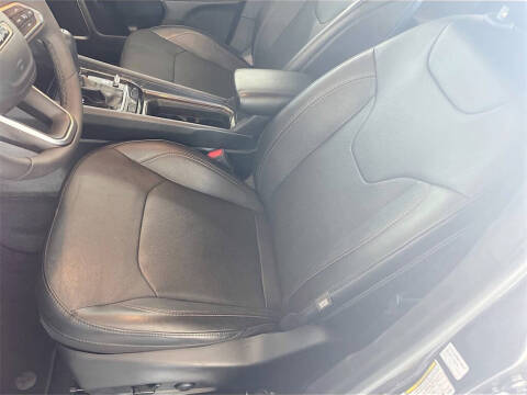 2023 Jeep Compass Latitude Lux