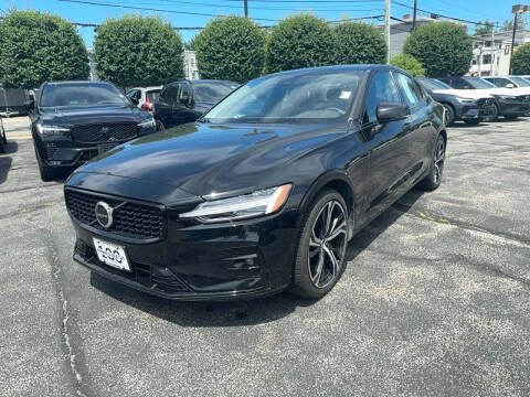 2025 Volvo S60 B5 Core