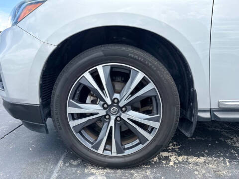 2019 Nissan Pathfinder Platinum