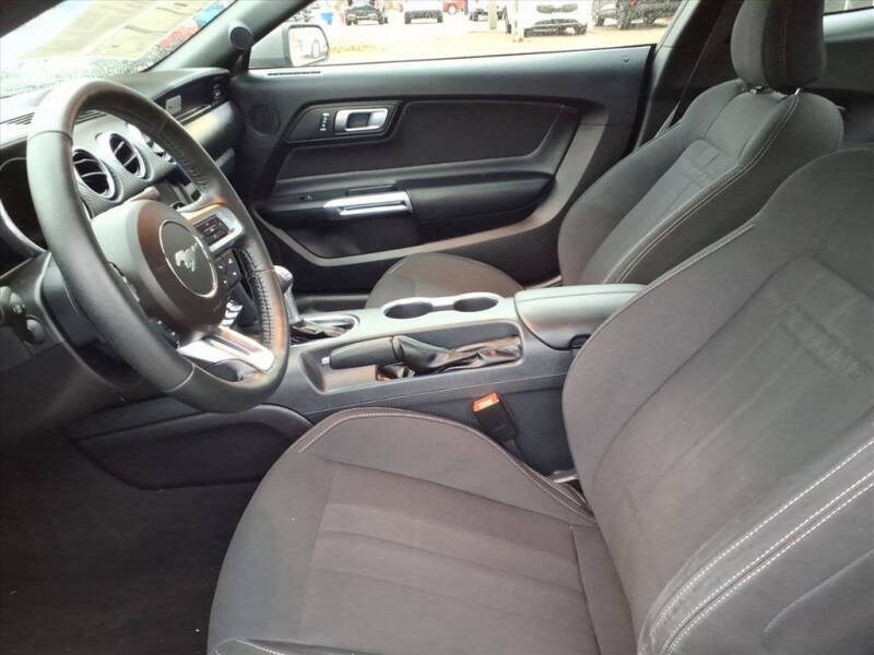 2021 Ford Mustang EcoBoost